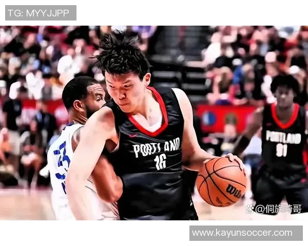 杨瀚森首战勇士展现实力迎来NBA首秀精彩瞬间 杨瀚森首战勇士展现实力迎来NBA首秀精彩瞬间