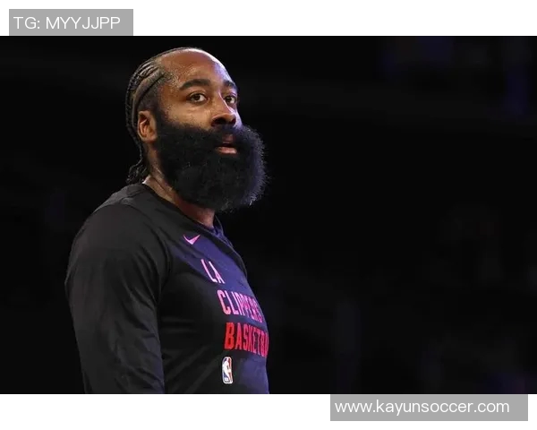 哈登半场正负值创低迷纪录迈阿密再现惨淡表现令人担忧