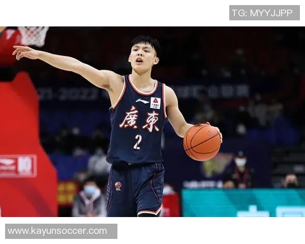 徐杰在FIBA赛场表现未知但在CBA中展现出色实力的媒体人观点
