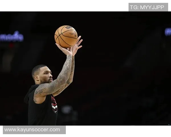 安芬尼西蒙斯谈比赛中与普里查德的适应与交流经验分享