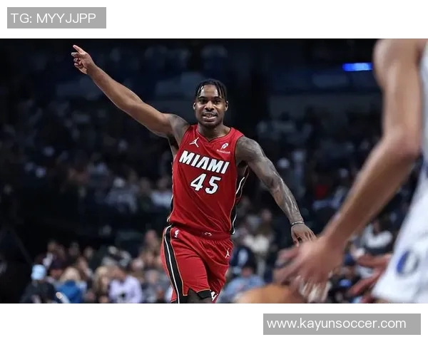 斯波称赞戴维恩米切尔竞争力强大无球防守显著提升