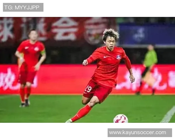 海港与茹子楠转会谈判接近尾声预计12月顺利完成交易